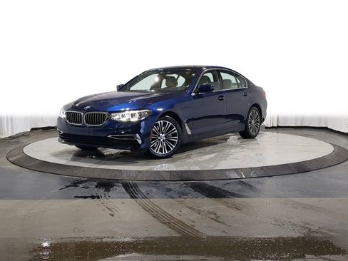 Used 2019 BMW 530e xDrive w/ Luxury Package image 1