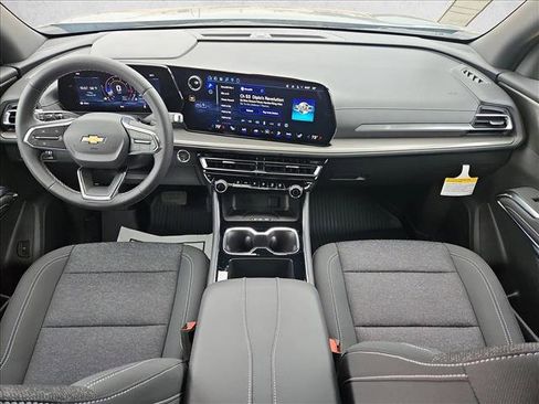 New 2026 Chevrolet Traverse LT w/ Sun and Wheel Package image 15