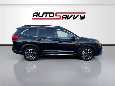 Used 2024 Subaru Ascent Limited image 8