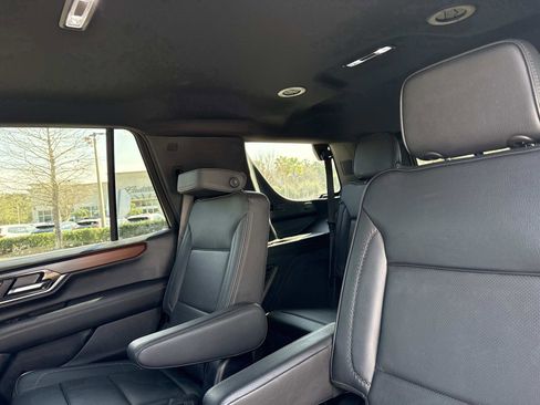 Used 2025 GMC Yukon Denali image 15