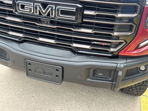 New 2026 GMC Sierra 1500 AT4X w/ LPO, Black Badging Package AWD/4WD image 11