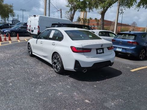 Used 2025 BMW 330i Sedan w/ M Sport Package image 4