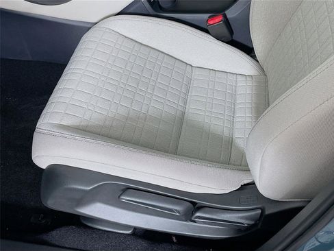 New 2026 Honda HR-V LX image 19