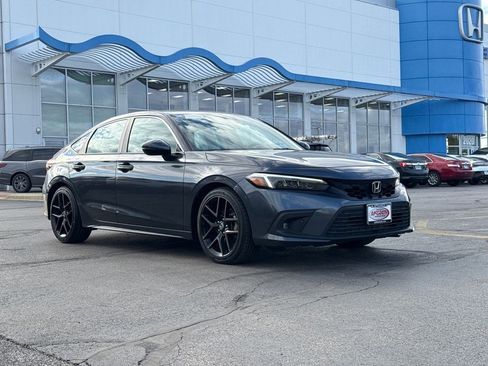Certified 2023 Honda Civic Sport Touring image 3