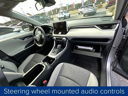 Used 2023 Toyota RAV4 XLE image 27