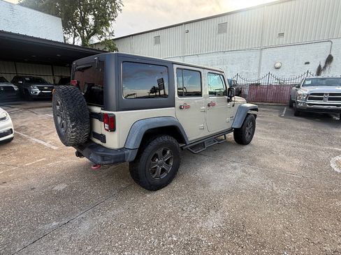 Used 2018 Jeep Wrangler Unlimited Rubicon AWD/4WD image 4