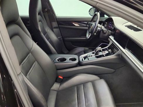 Used 2018 Porsche Panamera 4 AWD/4WD image 25