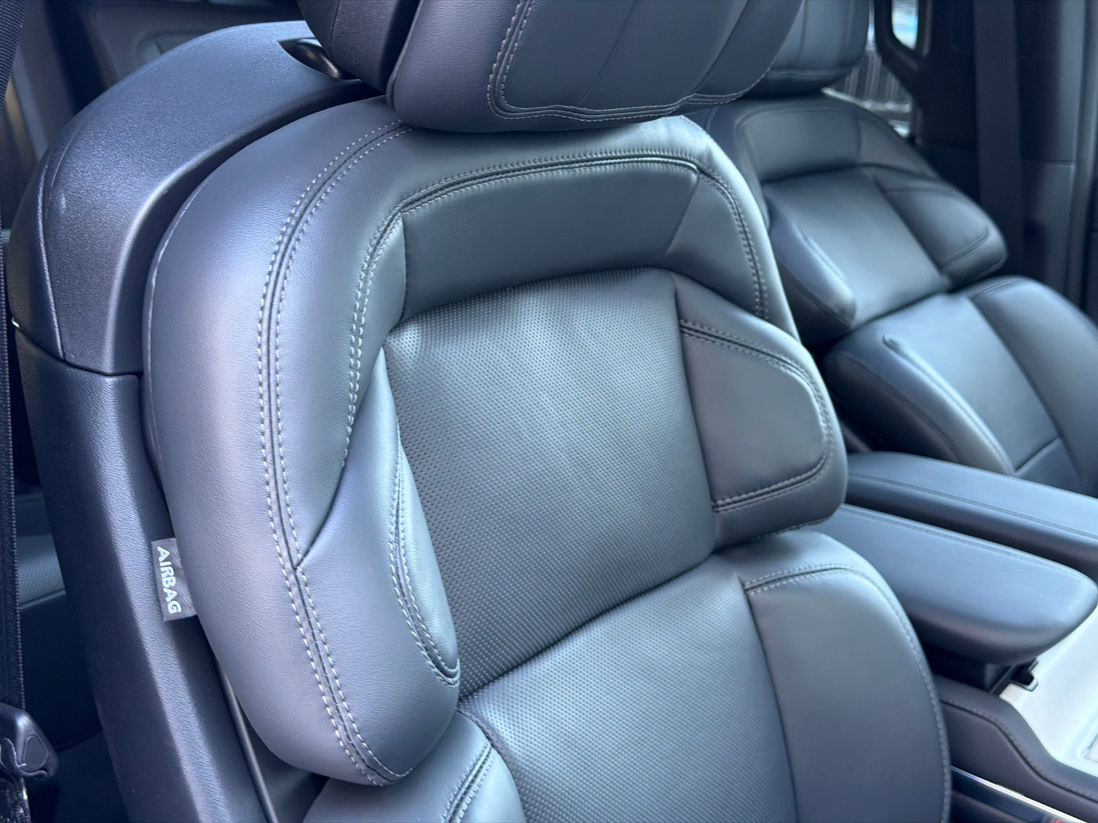New 2026 Lincoln Navigator L Reserve AWD/4WD image 12