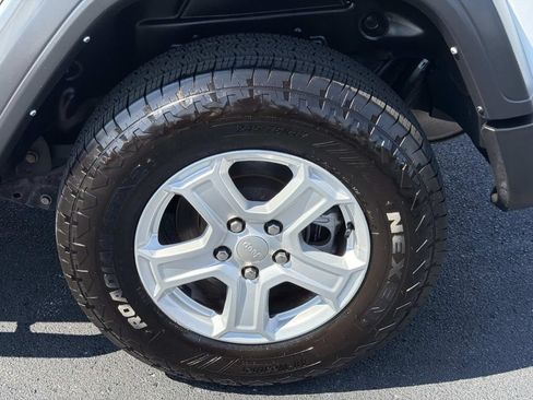 Used 2021 Jeep Wrangler Unlimited Sport AWD/4WD image 11