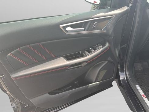 Certified 2020 Ford Edge ST-Line w/ Cold Weather Package AWD/4WD image 29