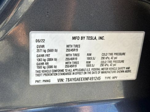 Used 2022 Tesla Model Y Long Range AWD/4WD image 28