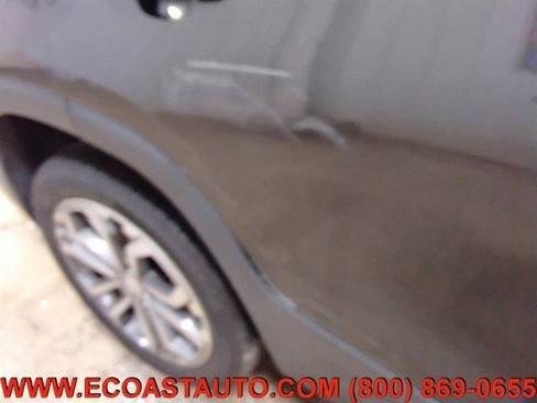 Used 2018 GMC Terrain SLT w/ Preferred Package image 17