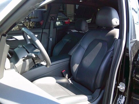 Used 2023 VinFast VF 8 Plus AWD/4WD image 12