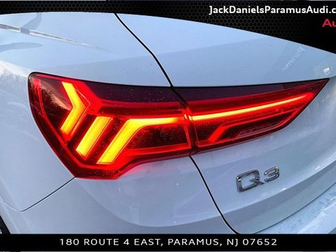 Used 2024 Audi Q3 2.0T Premium Plus image 8