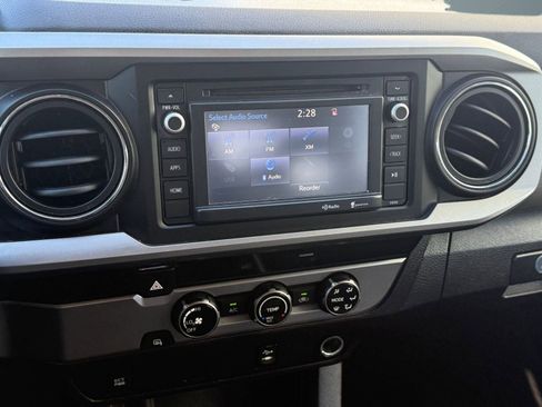 Used 2016 Toyota Tacoma SR5 image 25