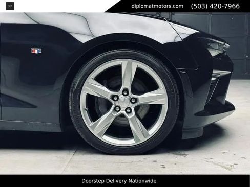 Used 2018 Chevrolet Camaro SS RWD image 41