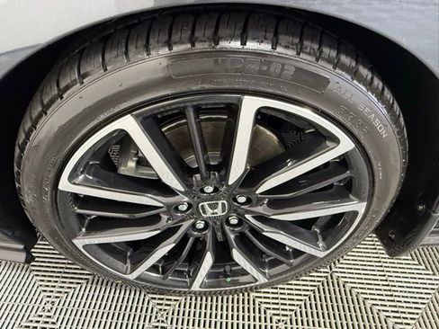Used 2023 Honda Accord Touring image 14
