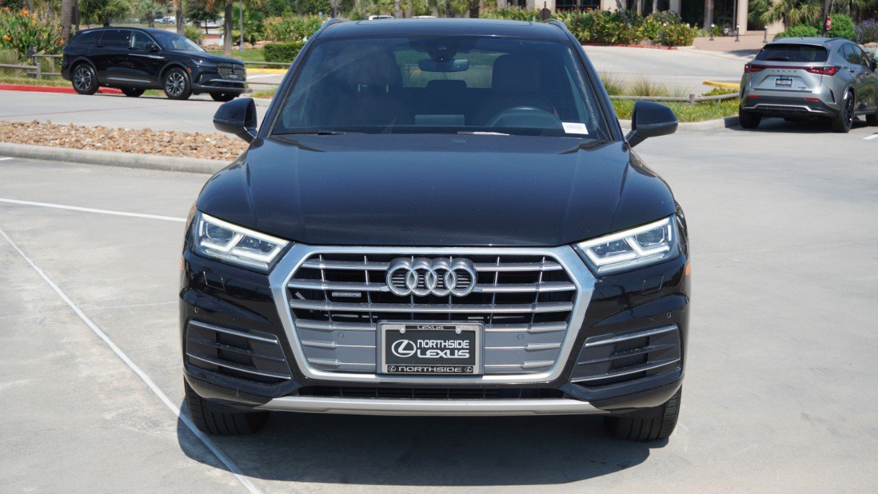 Used 2018 Audi Q5 2.0T Premium Plus w/ Premium Plus Package AWD/4WD image 2