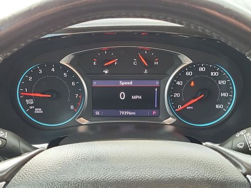 Used 2020 Chevrolet Traverse LT image 11