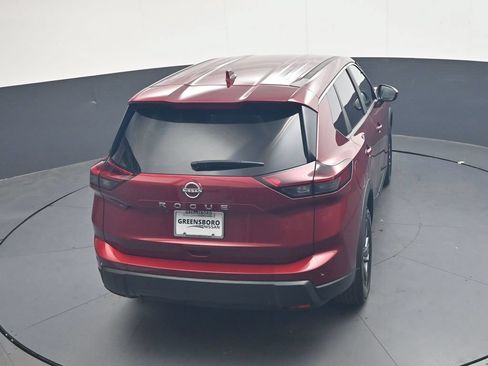 Used 2025 Nissan Rogue SV FWD image 26