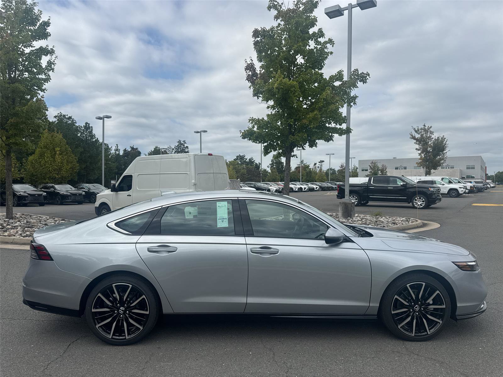 New 2026 Honda Accord Hybrid Touring image 8