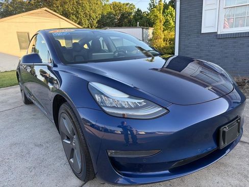 Used 2018 Tesla Model 3 Long Range RWD image 2