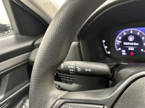 Used 2024 Honda Accord EX image 19