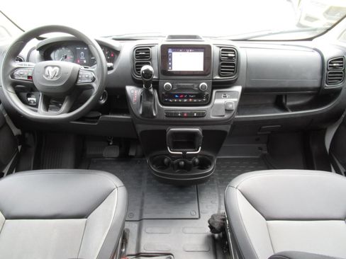 Used 2025 RAM ProMaster 3500 w/ Convenience Group FWD image 14