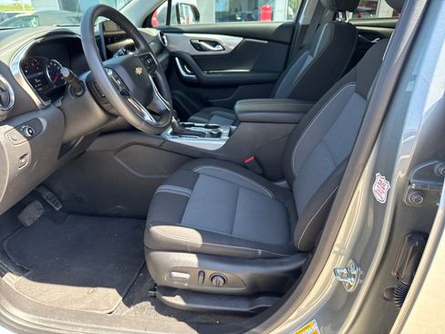 Used 2025 Chevrolet Blazer LT image 13