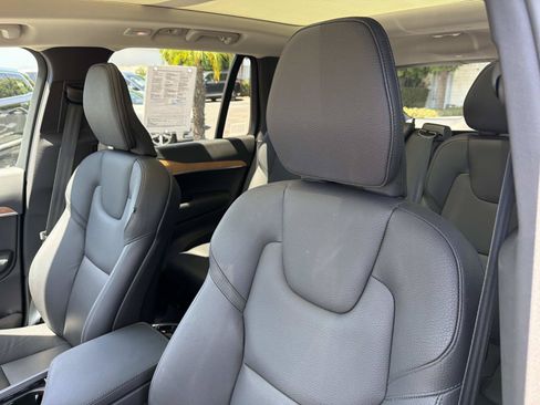 Certified 2024 Volvo XC90 T8 Plus w/ Protection Package Premier AWD/4WD image 19