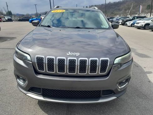 Used 2019 Jeep Cherokee Limited w/ Trailer Tow Group AWD/4WD image 4