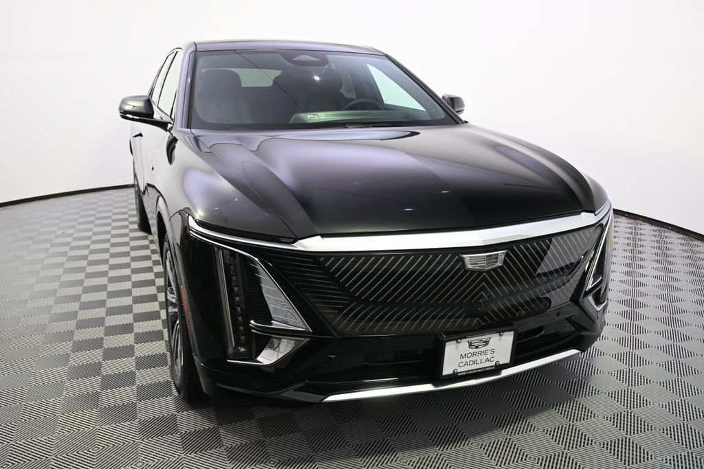 New 2026 Cadillac Lyriq Premium Luxury w/ LPO, Floor Liner Package AWD/4WD image 9