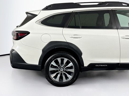 Used 2023 Subaru Outback Limited AWD/4WD image 44