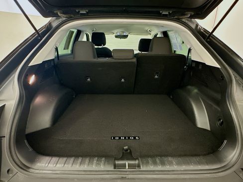 Used 2024 Hyundai Ioniq 5 SE image 30