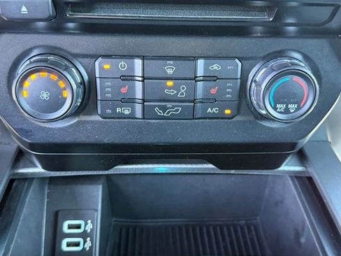 Used 2017 Ford F150 XLT w/ Equipment Group 302A Luxury AWD/4WD image 26