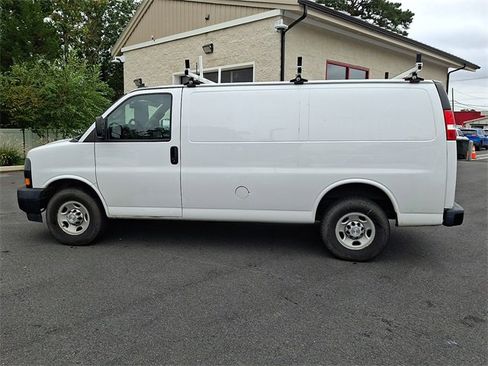 Used 2020 Chevrolet Express 2500 w/ Driver Convenience Package image 9