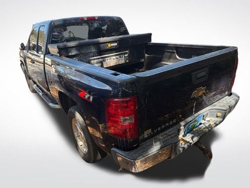 Used 2007 Chevrolet Silverado 1500 LT w/ 1LT Convenience Package RWD image 7