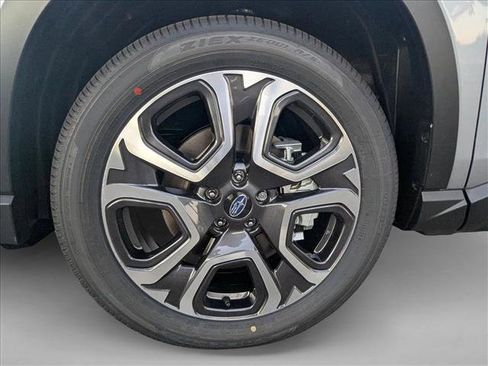 Used 2025 Subaru Ascent Touring AWD/4WD image 10