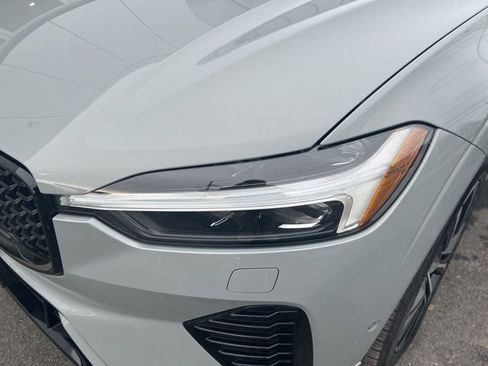 Certified 2025 Volvo XC60 B5 Plus AWD/4WD image 8