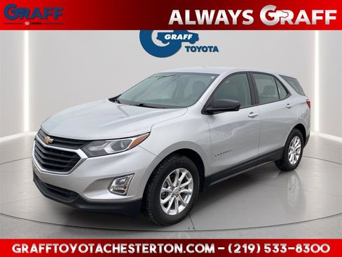 Used 2020 Chevrolet Equinox LS image 1