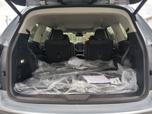 New 2026 Subaru Ascent Limited w/ Popular Package #2 AWD/4WD image 9