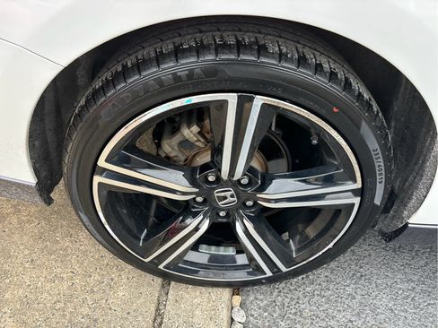 Certified 2023 Honda Accord Sport image 28