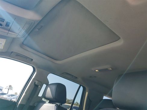 Used 2019 GMC Yukon SLT image 23