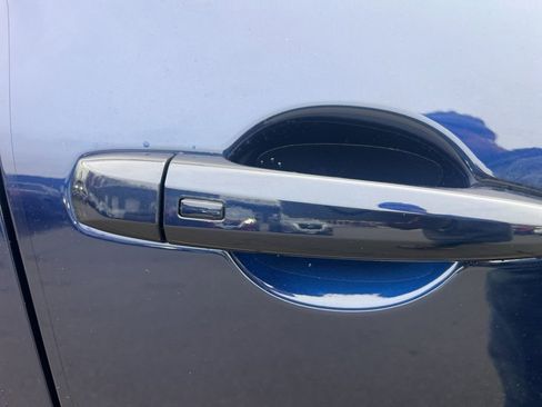 New 2026 Nissan Rogue Platinum image 11