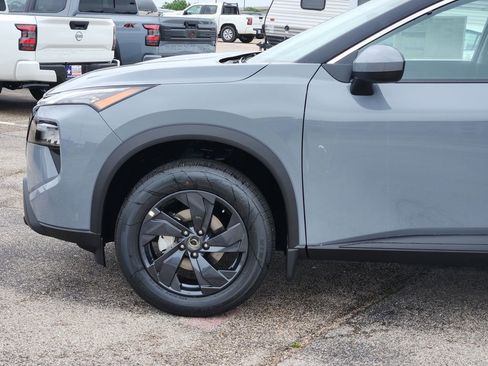 New 2026 Nissan Rogue SV FWD image 6