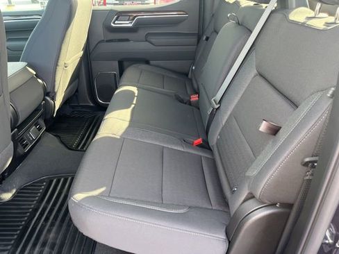 New 2026 GMC Sierra 1500 Elevation image 17