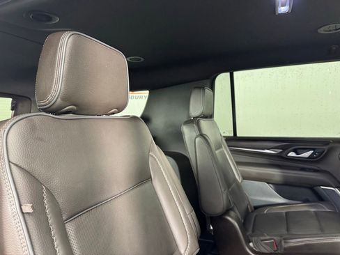 Used 2022 GMC Yukon XL Denali image 27