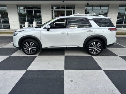 Used 2025 Nissan Pathfinder Platinum w/ Cargo Package
