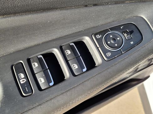 Used 2023 Hyundai Santa Fe SEL image 27