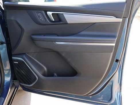 Certified 2025 Buick Enclave Preferred FWD image 10